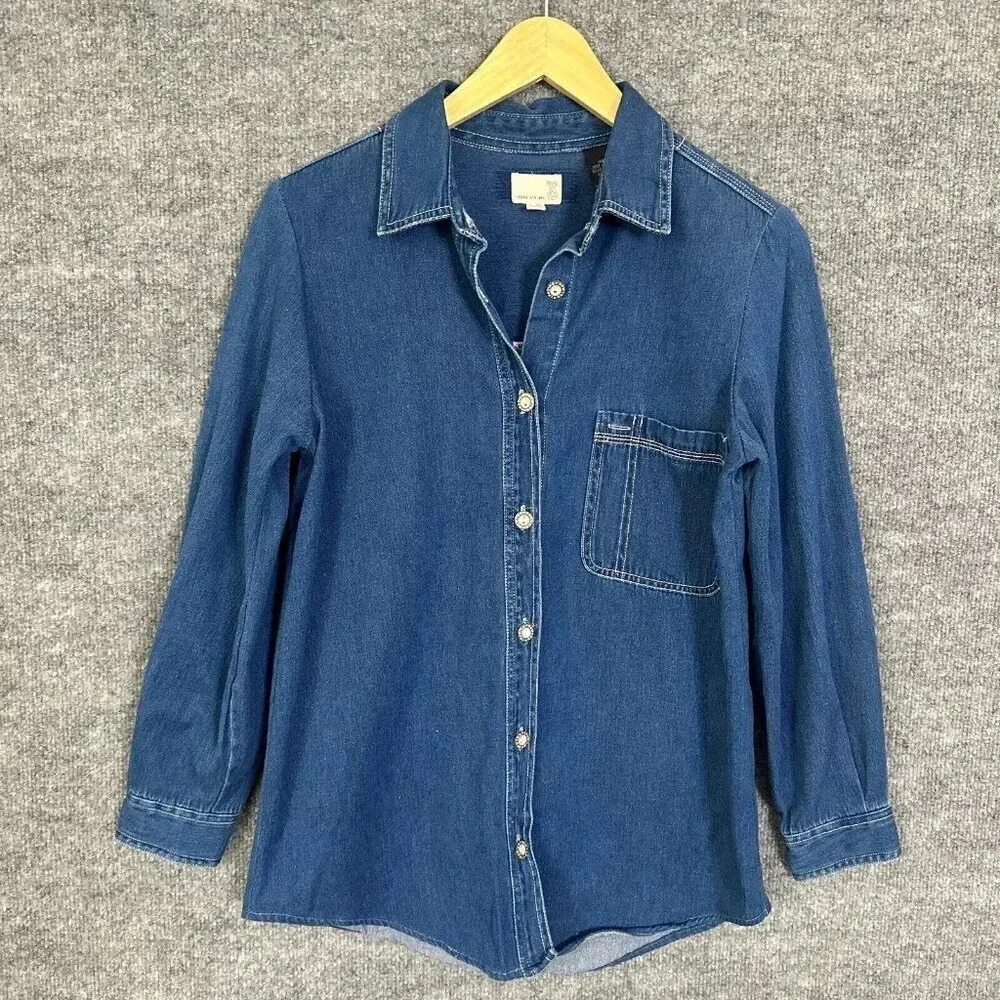 Urban Renewal Vintage Shirt Womens S /XS Blue Prairie Casual Boho Denim Top